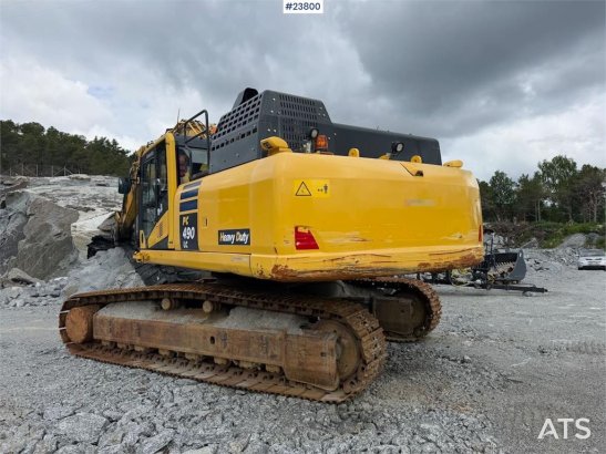 Komatsu PC490LC-11 excavator w/ 2 buckets PC490LC-11 excavator w/ 2 buckets 2019 2 Crawler Excavators image 4