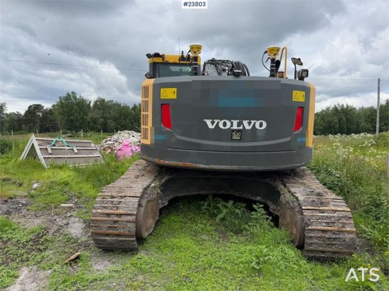 Volvo ECR305CL excavator w/ GPS, sanding bucket and roto ECR305CL excavator w/ GPS, sanding bucket and roto 2012 2 Crawler...