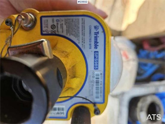 Trimble SPS985 surveying equipment Trimble SPS985 surveying equipment 2 image 4
