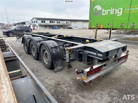 Fliegl 3 axle container trailer. Fliegl 3 axle container trailer. 2019 2 image 4