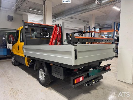 Iveco 35S18 flatbed truck with crane – 2 sets of tires – 35S18 flatbed truck with crane – 2 sets of tires – 2025 2 Small V...