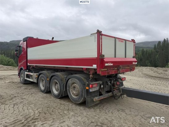 Volvo FH 540 8x4 tipper w/ Kilafors 2 axle trailer. Low 590 2015 2 Tipper trucks image 4