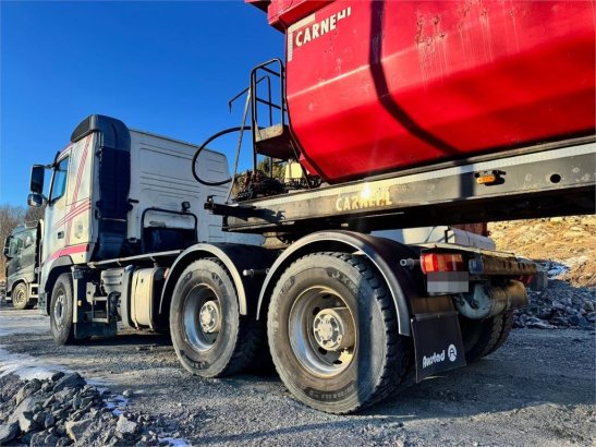 Volvo FH16 700 6x4 heavy-duty tractor unit – 300,000 km 590 2011 2 Tractor Units image 4