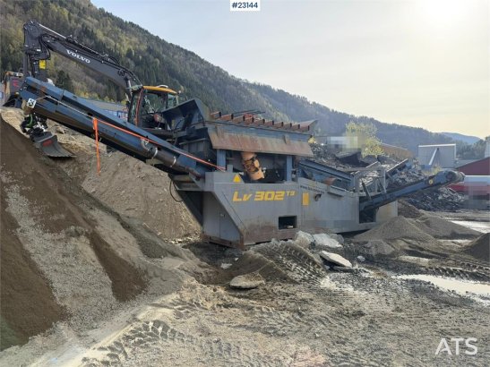 Maskin Mekano LV302 T3 Screening plant with grid, remote control Maskin Mekano LV302 T3 Screening plant with grid, remote ...