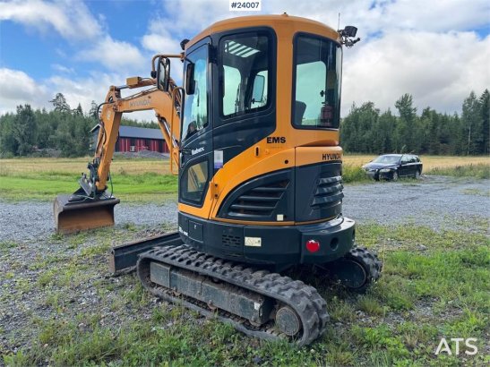 Hyundai Robex 30Z Mini excavator - 2 buckets - 230 Hours! Robex 30Z Mini excavator - 2 buckets - 230 Hours! 2018 2 image 4
