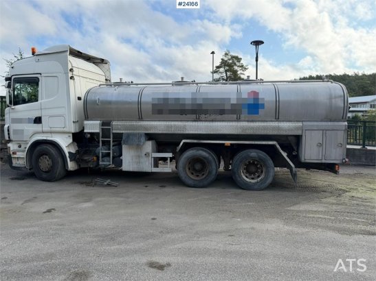 Scania R580 tanker truck repair object with a 3-compartme R580 tanker truck repair object with a 3-compartme 2005 2 image 4