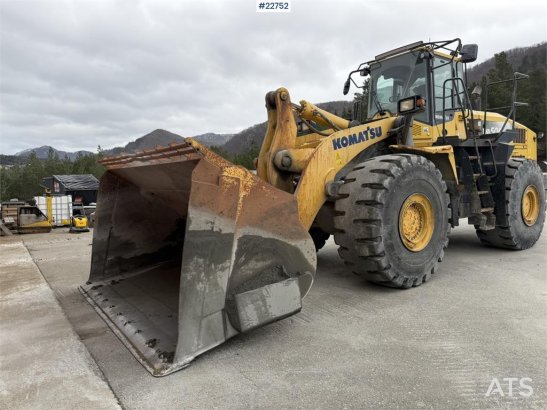 Komatsu WA500-7 wheel loader with a bucket 848 2013 2 Wheel Loaders image 49