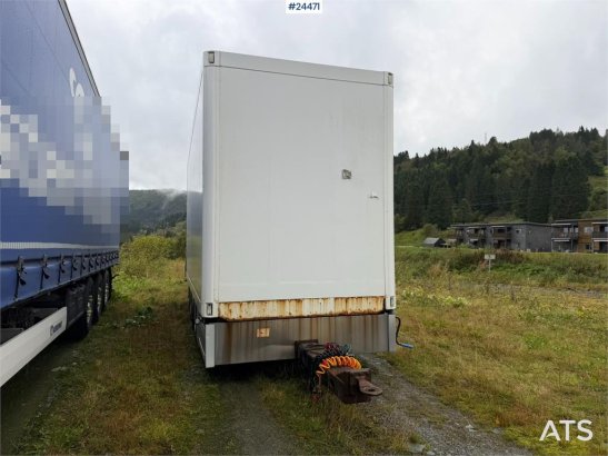 Ekeri Box Trailer with Full Side Opening and 2-Ton Tail Ekeri Box Trailer with Full Side Opening and 2-Ton Tail 2011 2 ima...
