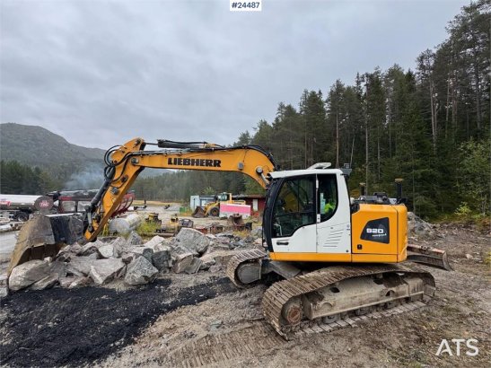 Liebherr R920 K LC Tracked Excavator – 2 Buckets, Tilt & Le R920 K LC Tracked Excavator – 2 Buckets, Tilt & Le 2019 2 Craw...