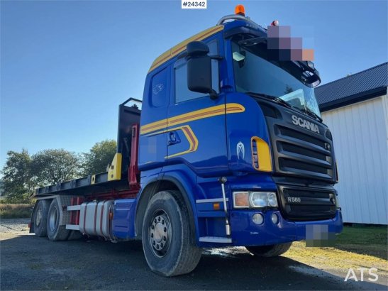Scania R560 6x2 Hooklift Truck – Crane Hydraulics R560 6x2 Hooklift Truck – Crane Hydraulics 2008 2 image 4