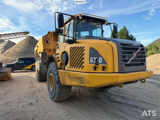 Volvo A25D 6x6 articulated hauler with white registratio A25D 6x6 articulated hauler with white registratio 2002 2 Dump Tr...