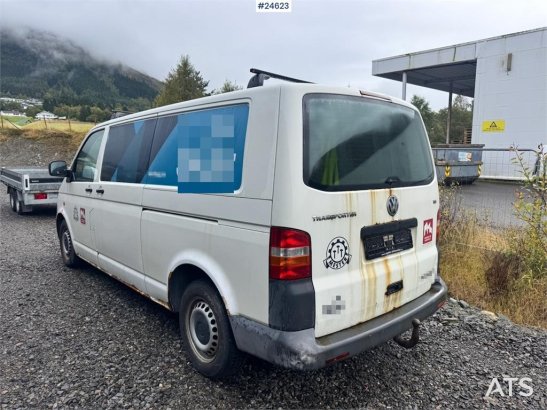 Volkswagen Transporter TDI 4x2 Panel Van Volkswagen Transporter TDI 4x2 Panel Van 2006 2 Small Vans image 4