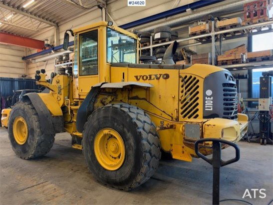 Volvo L110E Wheel Loader WATCH VIDEO L110E Wheel Loader WATCH VIDEO 2003 2 Wheel Loaders image 4