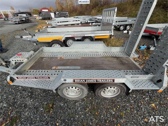 Brian James Trailers P-Draw 2400 Trailer with loading ramps Brian James trailers P-Draw 2400 Trailer with loading ramps 20...