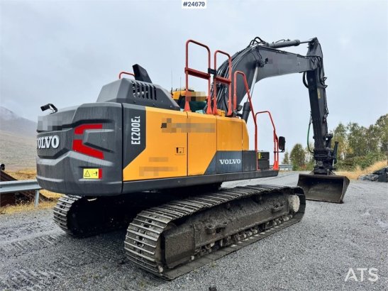 Volvo EC200EL Excavator with Steelwrist Rototilt and 2 B EC200EL Excavator with Steelwrist Rototilt and 2 B 2019 2 image 4