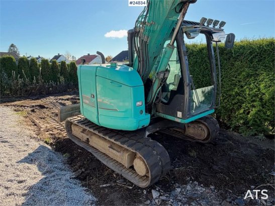 Kobelco SK75SR-3E Tracked excavator – tiltrotator and 2 bu SK75SR-3E Tracked excavator – tiltrotator and 2 bu 2016 2 Crawl...