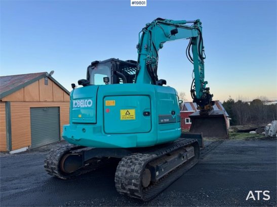 Kobelco SK75SR-3E crawler excavator with rototilt, 4 bucke SK75SR-3E crawler excavator with rototilt, 4 bucke 2018 2 Crawl...