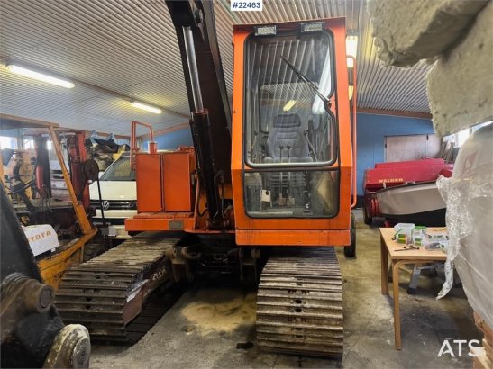 Hitachi UH033 UH033 1986 2 Crawler Excavators image 65