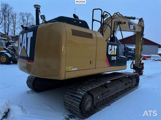 CAT 324E excavator with/ GPS and grading bucket. WATCH 324E excavator with/ GPS and grading bucket. WATCH 2012 2 Crawler E...