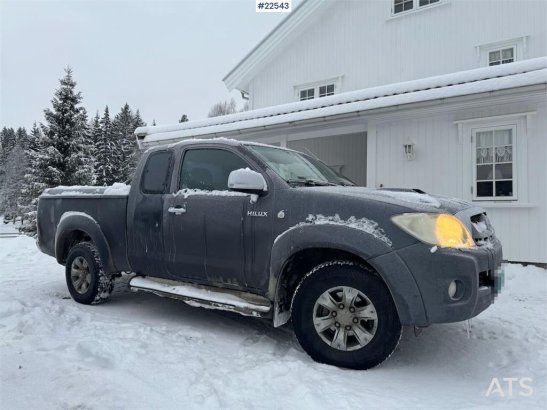 Toyota Hilux 4x4 Hilux 4x4 2010 2 Small Vans image 35