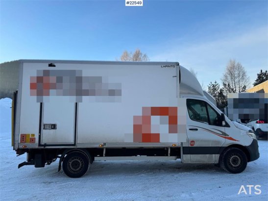 Mercedes-Benz Sprinter 4x2 Box Truck with lift and side door Sprinter 4x2 Box Truck with lift and side door 2019 2 image 35