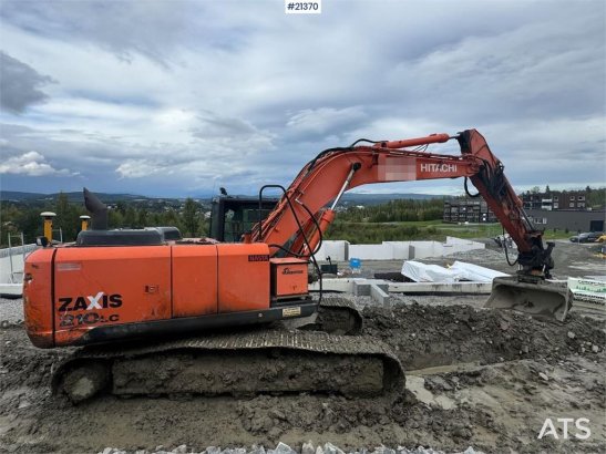 Hitachi ZX210LC-5B Tracked excavator w/ tilt, bucket and G ZX210LC-5B Tracked excavator w/ tilt, bucket and G 2013 2 Crawl...