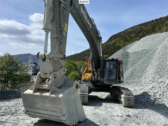 Volvo EC480 E excavator w/ cleaning bucket. WATCH VIDEO EC480 E excavator w/ cleaning bucket. WATCH VIDEO 2020 2 Crawler E...
