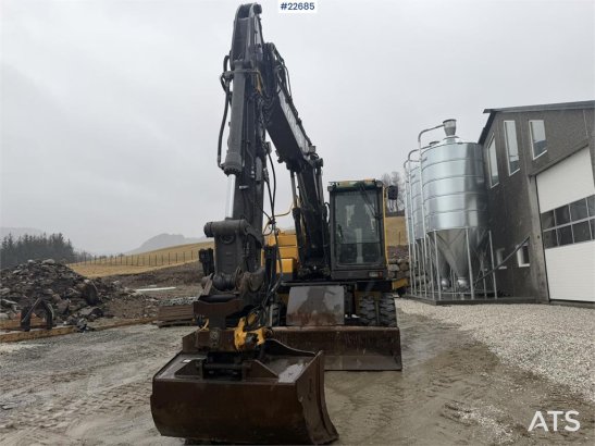 Volvo EW140C wheeled machine w/rototilt, sanding bucket EW140C wheeled machine w/rototilt, sanding bucket 2007 2 Wheeled E...