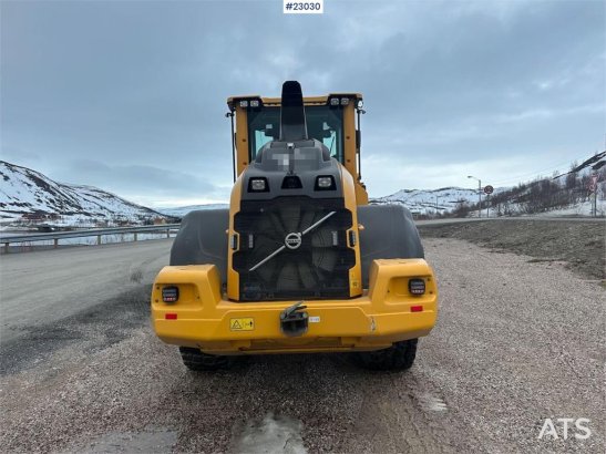 Volvo L90H wheel loader with joystick control and a buck L90H wheel loader with joystick control and a buck 2018 2 Wheel L...