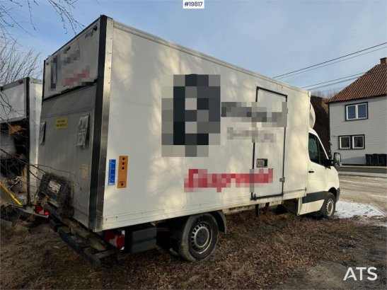 Mercedes-Benz Sprinter box van w/ lifting limb WATCH VIDEO Sprinter box van w/ lifting limb WATCH VIDEO 2016 2 Small Vans ...