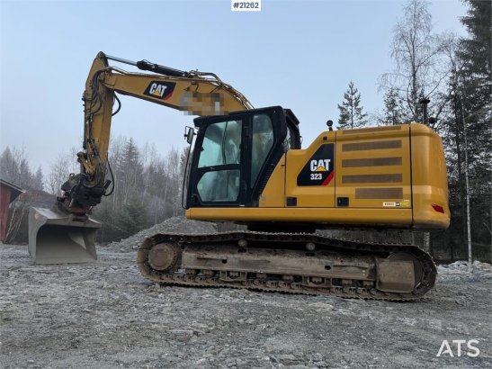 CAT 323-07 w/rotor tilt, cleaning drawer and tooth buc 36 2018 2 Crawler Excavators image 8