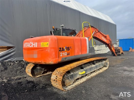 Hitachi ZX210LC-3 crawler excavator with digging bucket, g ZX210LC-3 crawler excavator with digging bucket, g 2008 2 Crawl...