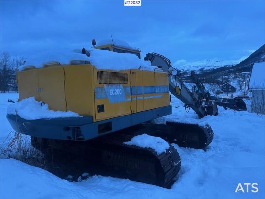 Åkerman EC200 excavator with 2 buckets. SEE VIDEO. EC200 excavator with 2 buckets. SEE VIDEO. 1996 2 Crawler Excavators im...