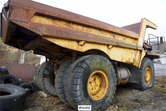 Euclid R60 dump truck w/ NEWLY OVERHAULED ENGINE AND TRAN Euclid R60 dump truck w/ NEWLY OVERHAULED ENGINE AND TRAN 1994 2...