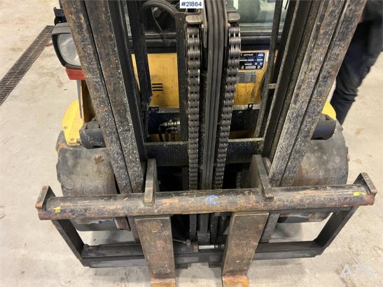 CAT DP30N DP30N 2005 2 Forklift image 35