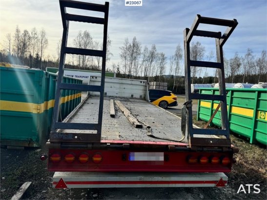 Hengsrød 2-axle machinery trailer – manual ramps Hengsrød 2-axle machinery trailer – manual ramps 2000 2 Lowloader trailer...