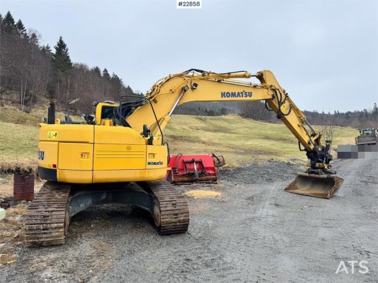 Komatsu PC228USLC-8 crawler excavator w/ rototilt w/ grab PC228USLC-8 crawler excavator w/ rototilt w/ grab 2011 2 Crawler...