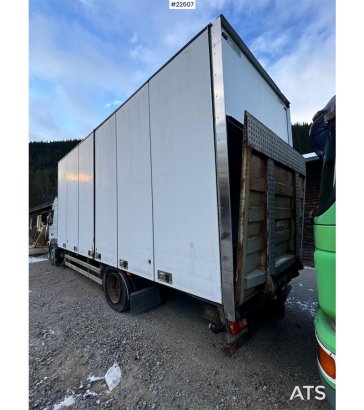 Volvo FM9 340 4x2 box truck with full side opening and t FM9 340 4x2 box truck with full side opening and t 2005 2 image 95