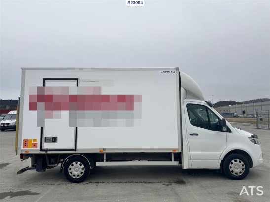 Mercedes-Benz Sprinter 4x2 box truck. Sprinter 4x2 box truck. 2020 2 image 35