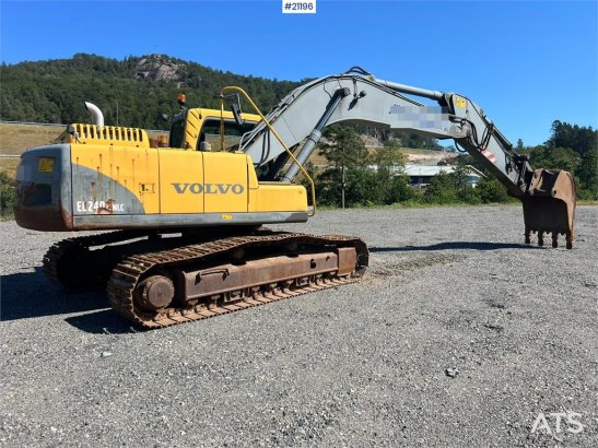 Volvo EC240 nlc Excavator w/ bucket WATCH VIDEO EC240 nlc Excavator w/ bucket WATCH VIDEO 2005 2 Crawler Excavators image 11