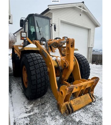 CASE 721B Wheel Loader with bucket 721B Wheel Loader with bucket 1995 2 Wheel Loaders image 35