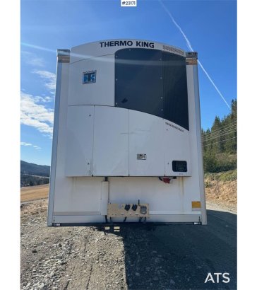 VAK Skapsemi Box Semi-Trailer with full side opening a Vak Skapsemi Box Semi-Trailer with full side opening a 2022 2 Refri...