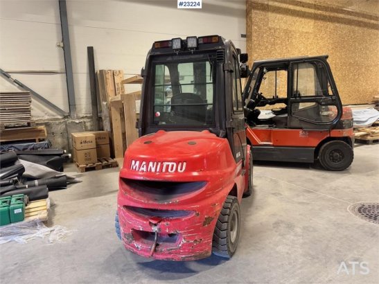 Manitou M135D Forklift – 2400 hours! M135D Forklift – 2400 hours! 2018 2 Forklift image 5
