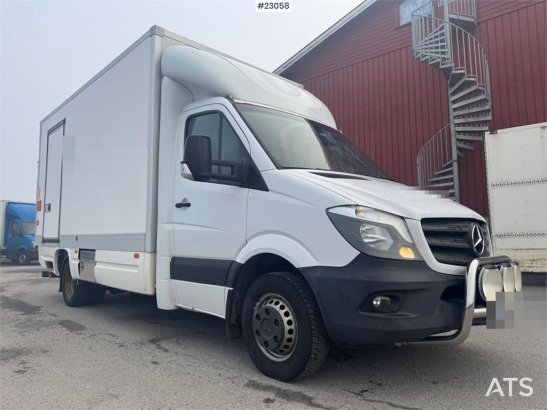 Mercedes-Benz Sprinter 519 4x2 box truck with tail lift and side Sprinter 519 4x2 box truck with tail lift and side 2016 2...