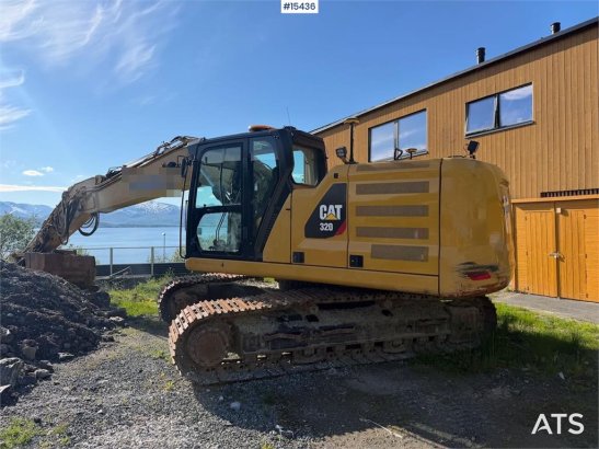 CAT 320 33 2019 2 Crawler Excavators image 5