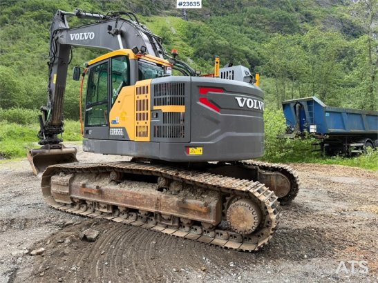 Volvo ECR355EL excavator with bucket, rototilt, and GPS ECR355EL excavator with bucket, rototilt, and GPS 2018 2 Crawler E...