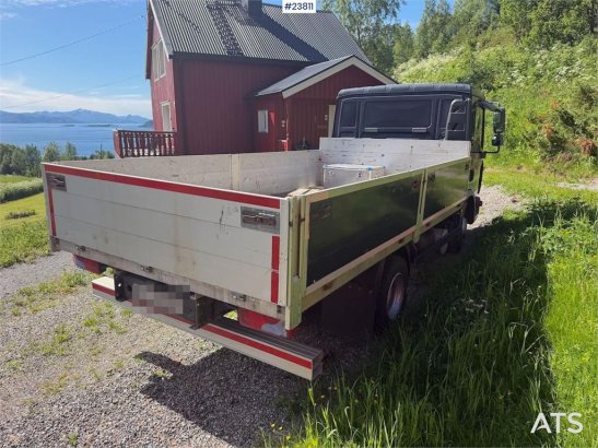 MAN TGL 8.240 4x2 flatbed truck w/ two sets of tires. TGL 8.240 4x2 flatbed truck w/ two sets of tires. 2006 2 image 5
