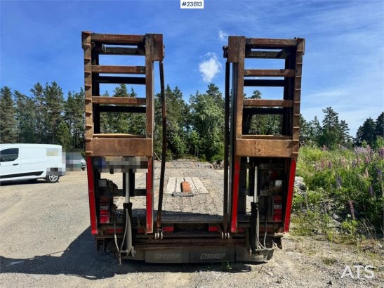 McCauley MAC machinery trailer with hydraulic loading ramps McCauley machinery trailer with hydraulic loading ramps 2011 2...