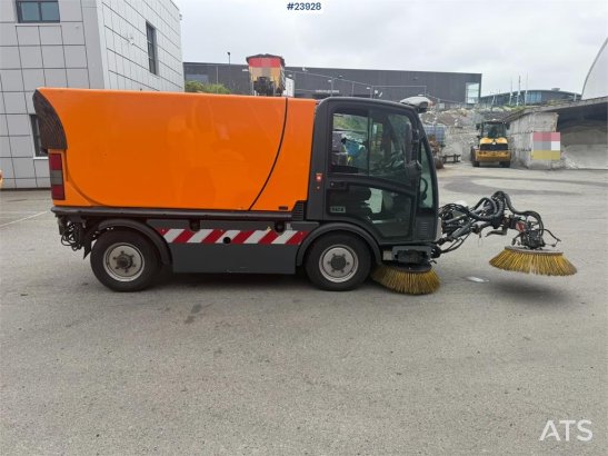 Boschung s3 street sweeper Boschung s3 street sweeper 2019 2 image 5
