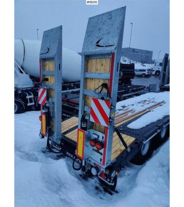 Fliegl DTS 300 Machinery Trailer with Hydraulic Loading R Fliegl DTS 300 Machinery Trailer with Hydraulic Loading R 2024 2...